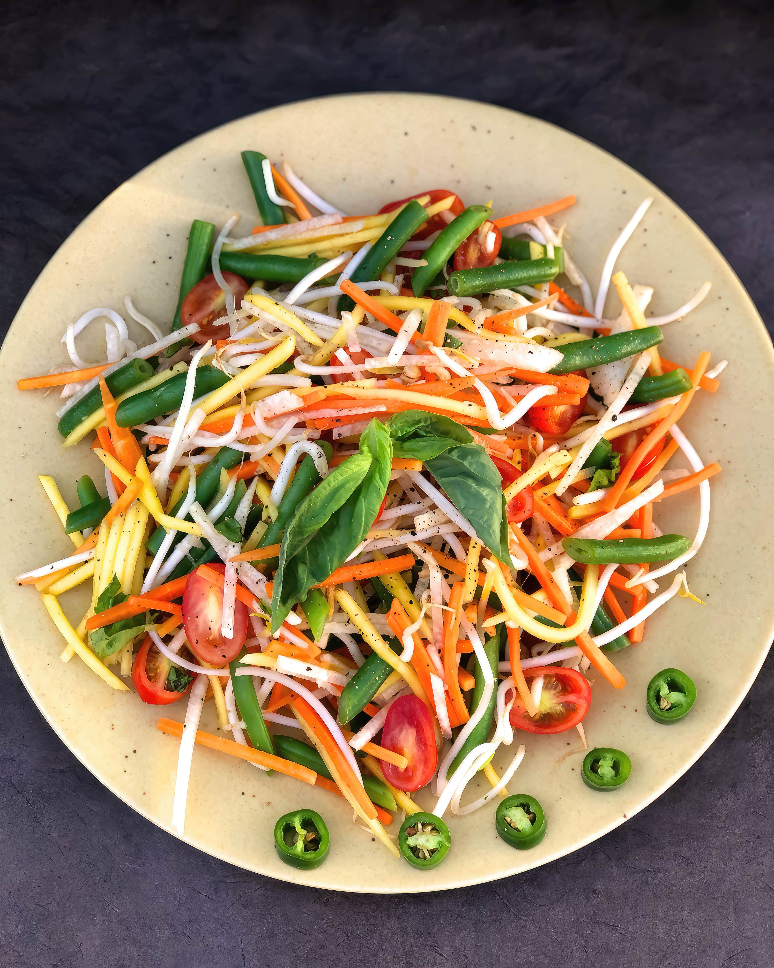 Image of spicy thai salad